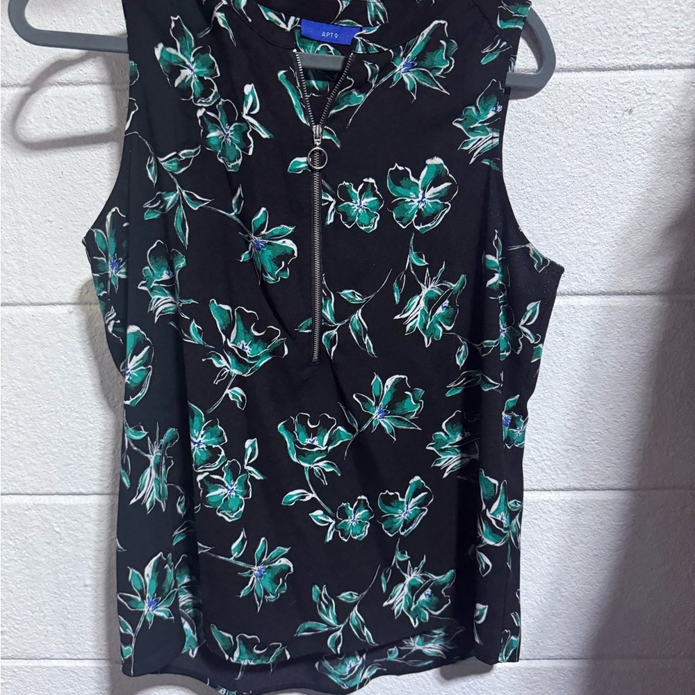 Apt. 9 Women's Black and Green Floral Blouse